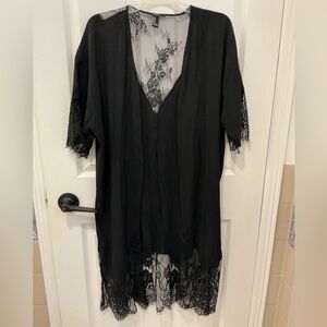 Black Floral Lace Kimono, M